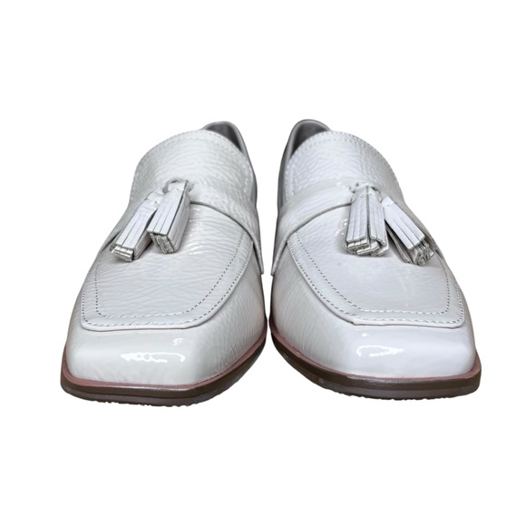 Donald Pliner Avici Crinkle Patent Leather Loafer in Putty NWT Size 8.5 - Picture 6 of 12